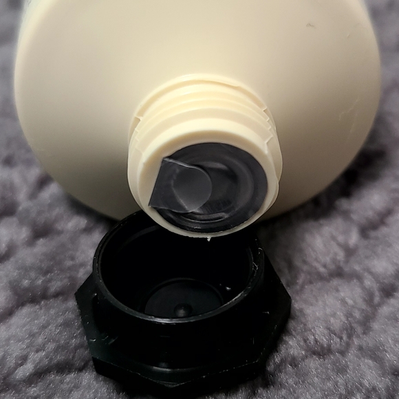 BKIND Coffee and Peppermint Body Scrub 120gr - Picture 3 of 3